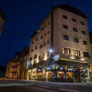 Hotel Victor, Rialp