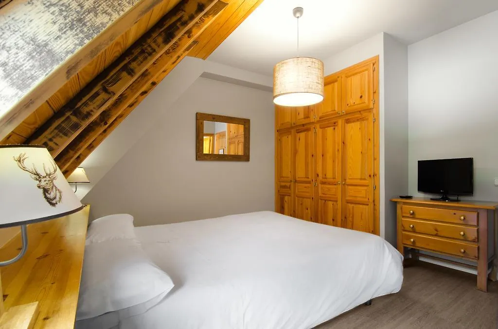 Hotel Deth Pais Salardu 2*,
